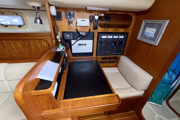 Surreal 47ft Caliber Yacht For Sale