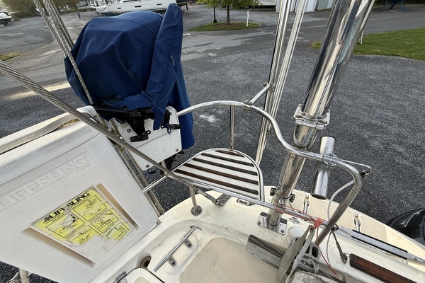 Surreal 47ft Caliber Yacht For Sale