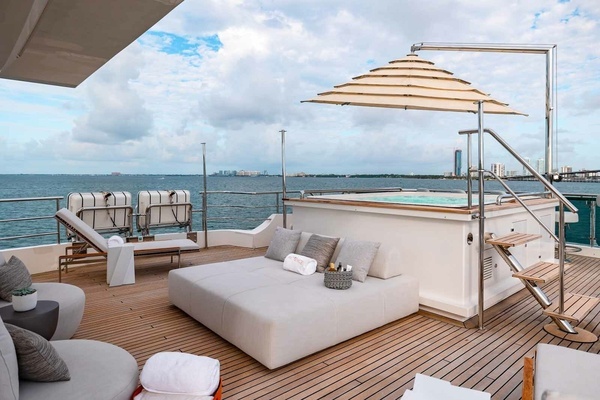 2012 Benetti 132