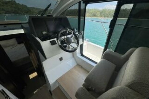 35ft Sealine Yacht For Sale