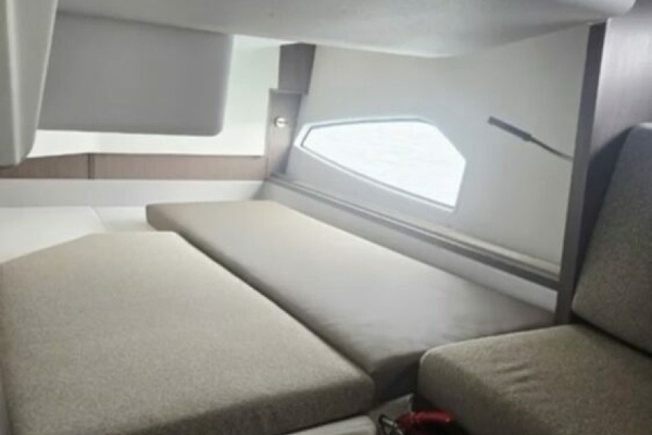35ft Sealine Yacht For Sale