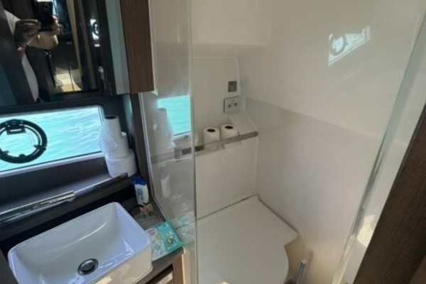 Sealine SC335 Yacht For Sale