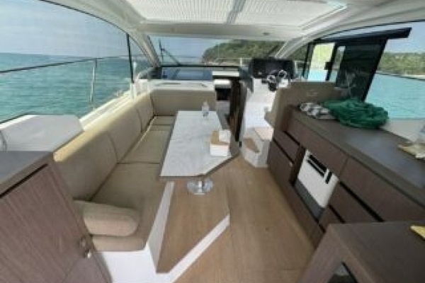 35ft Sealine Yacht For Sale