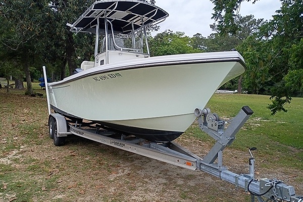 Photo of the 2016 Parker 23SE