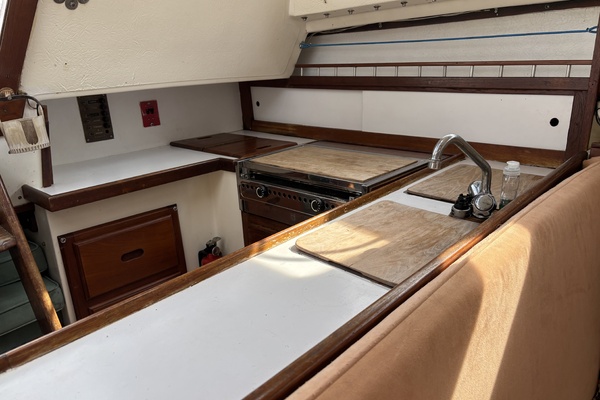 30ft Catalina Yacht For Sale