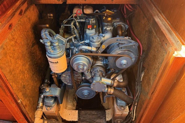 CARPE DIEM 33ft Vindo Yacht For Sale