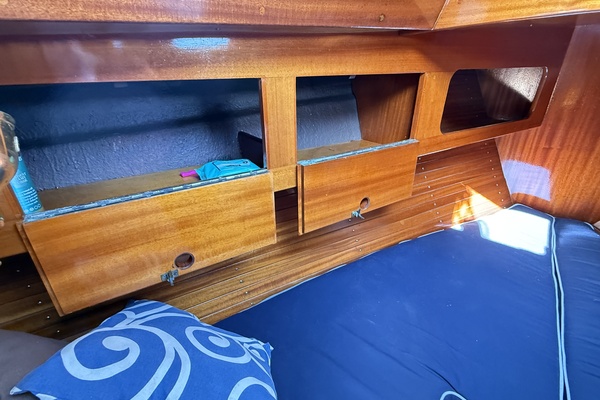 CARPE DIEM 33ft Vindo Yacht For Sale