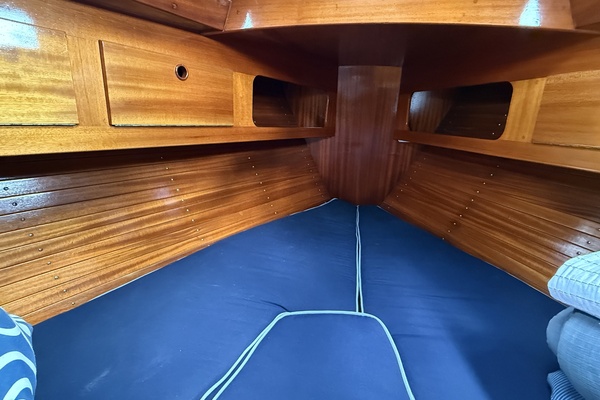 CARPE DIEM 33ft Vindo Yacht For Sale