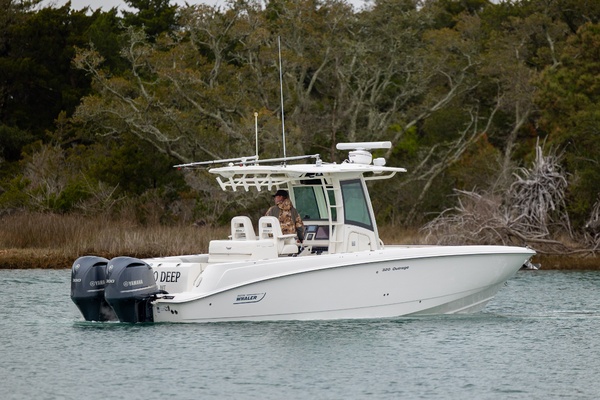 32ft Boston Whaler Yacht For Sale