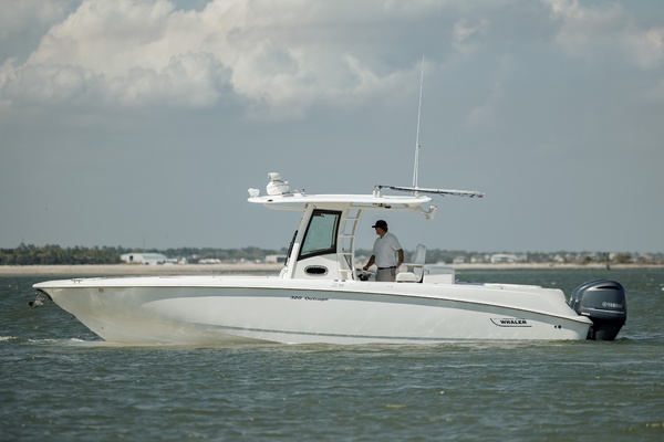 32ft Boston Whaler Yacht For Sale