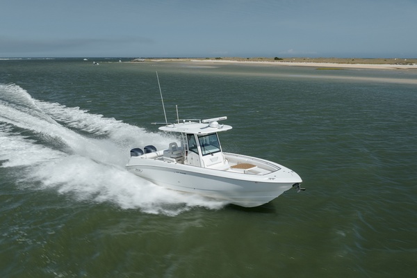 32ft Boston Whaler Yacht For Sale