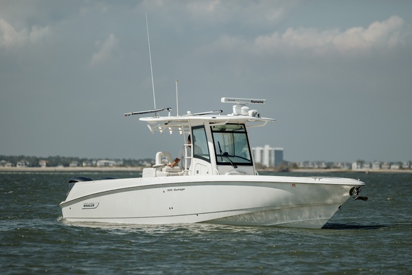32ft Boston Whaler Yacht For Sale