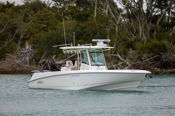 32ft Boston Whaler Yacht For Sale