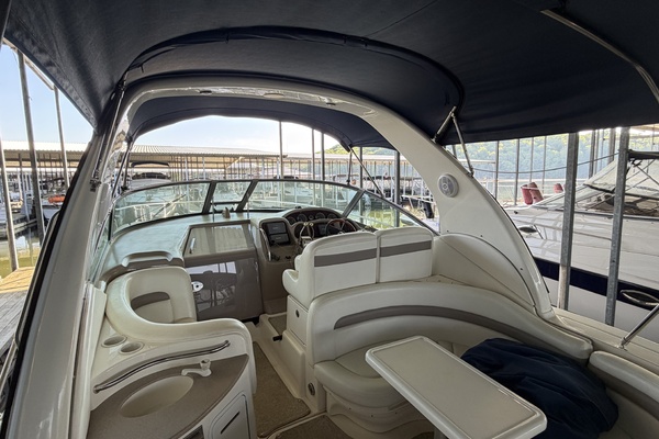 32ft Sea Ray Yacht For Sale