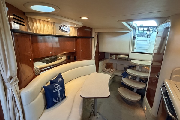 32ft Sea Ray Yacht For Sale