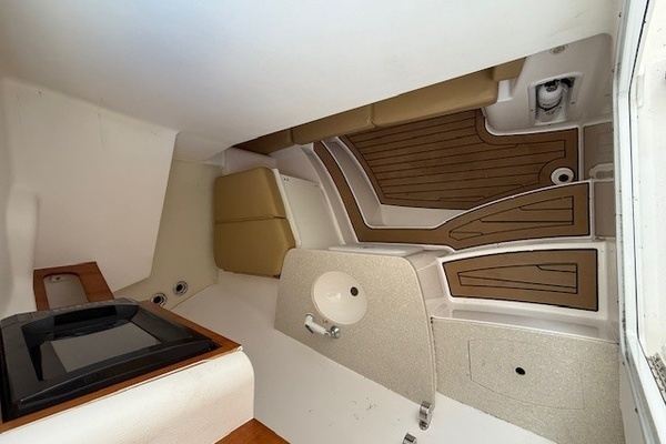 2015 Edgewater 28