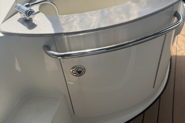2005 Sea Ray 26