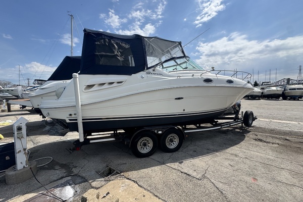 2005 Sea Ray 26