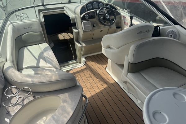 2005 Sea Ray 26