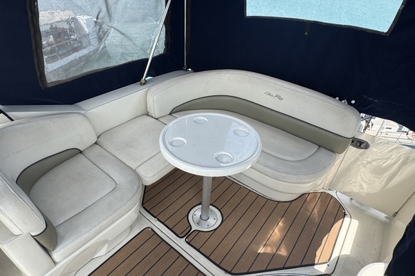 2005 Sea Ray 26