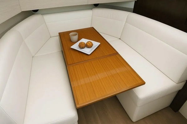 2021 Cruisers Yachts 42