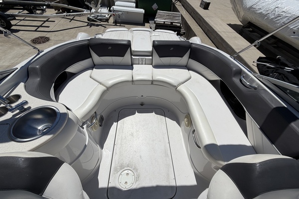 24ft Four Winns Yacht For Sale