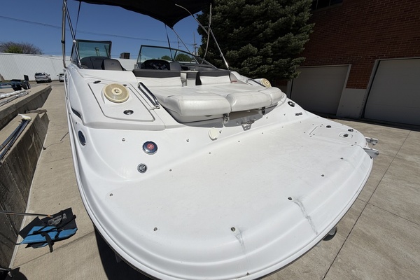 24ft Four Winns Yacht For Sale