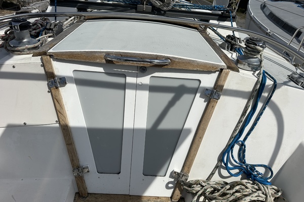 SEA DRAGON 42ft Catalina Yacht For Sale