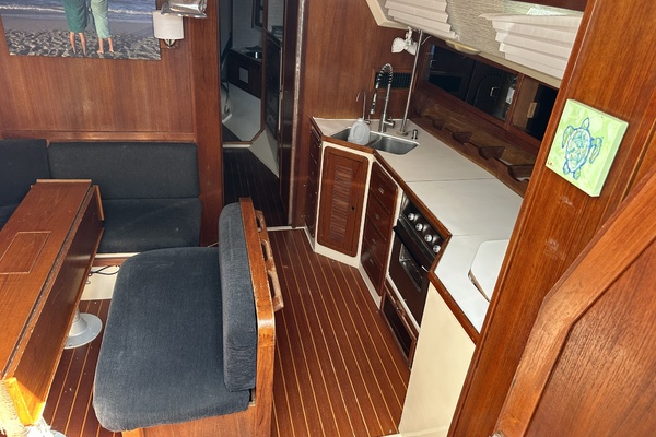 SEA DRAGON 42ft Catalina Yacht For Sale