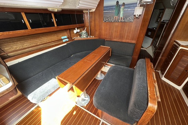 SEA DRAGON 42ft Catalina Yacht For Sale