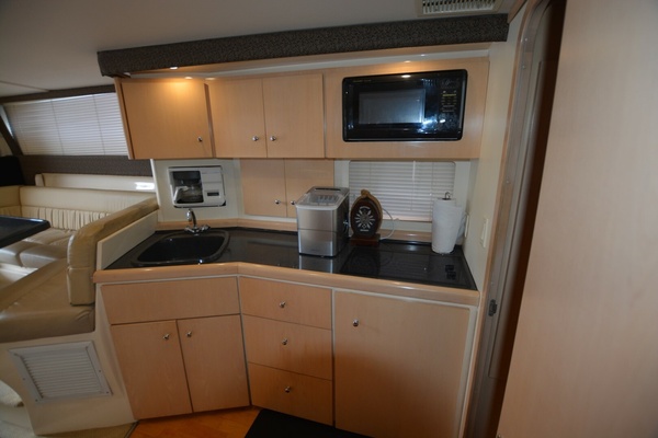 Miss Kitty 35ft Carver Yacht For Sale