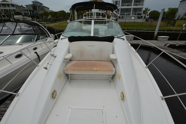 Photo of the 2000 Carver 350 Mariner "Miss Kitty"