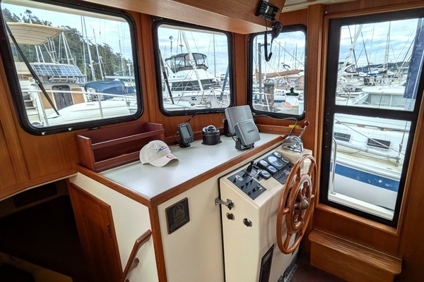 2000 Nordic Tugs 32