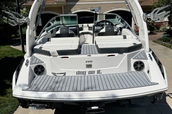 Photo of the 2019 Regal 2100 Bowrider