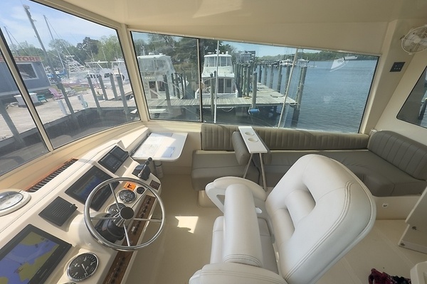 2006 Mainship 43