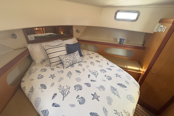 2006 Mainship 43