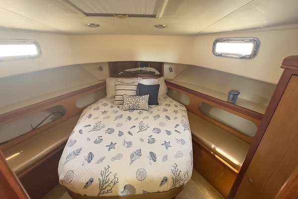 2006 Mainship 43