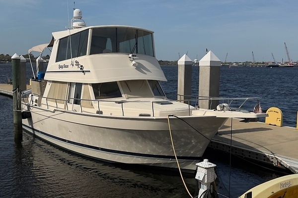 2006 Mainship 43