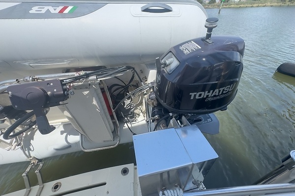 2006 Mainship 43
