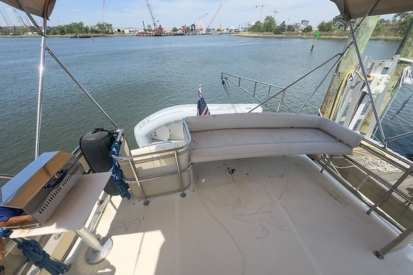 2006 Mainship 43