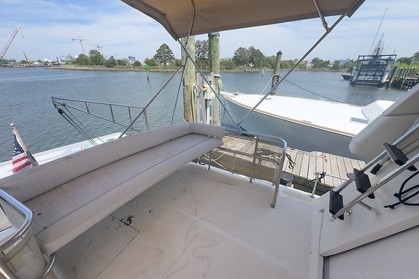 2006 Mainship 43