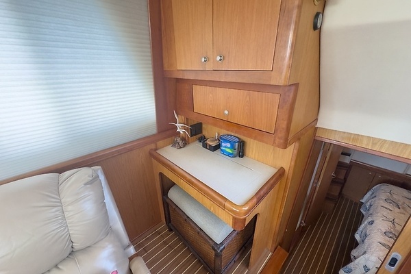 2006 Mainship 43