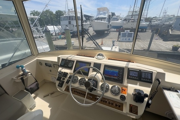 2006 Mainship 43