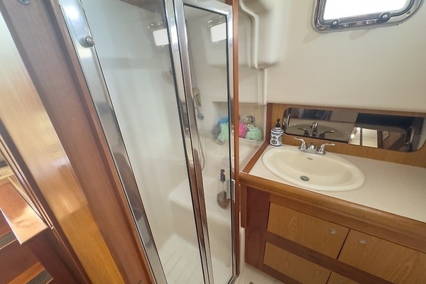 2006 Mainship 43
