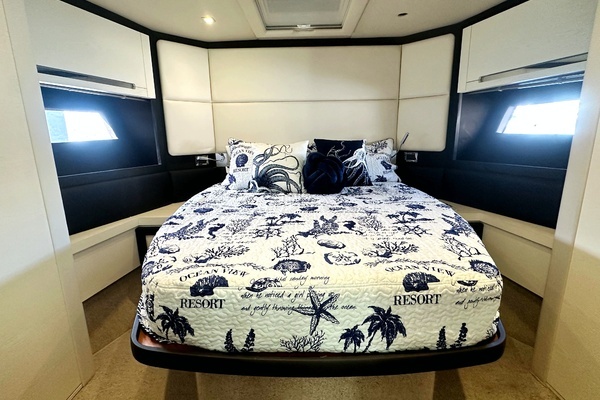 2015 Azimut 55
