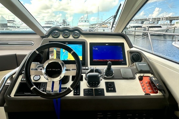 2015 Azimut 55