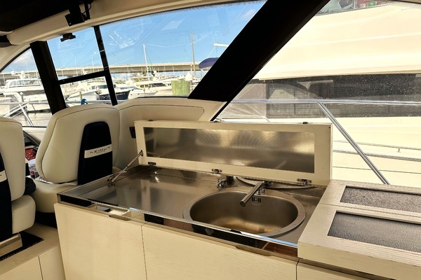 2015 Azimut 55
