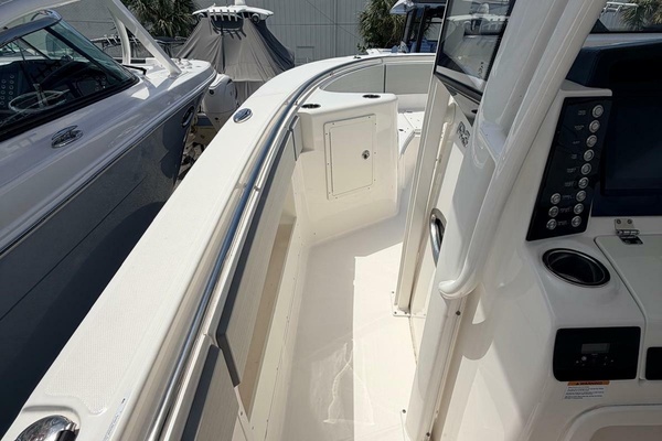 30ft Robalo Yacht For Sale