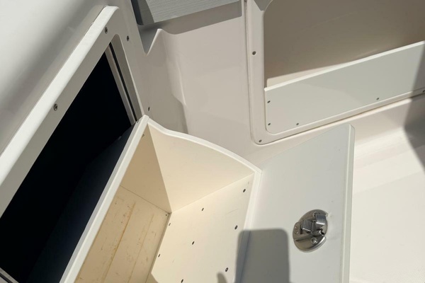 30ft Robalo Yacht For Sale