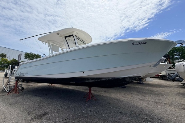 30-ft-Robalo-2019-R302 Center Console- Pompano Beach Florida United States  yacht for sale